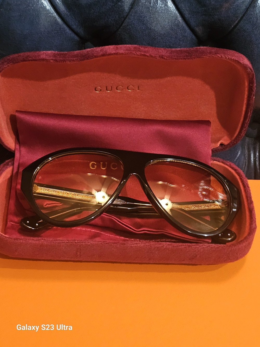 GUCCI GG0479S 001 Black Gold Oversized Aviator Sunglasses Amber Lens NIB Full...